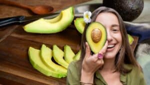 Mantieni l'avocado verde e fresco con questo semplice trucco